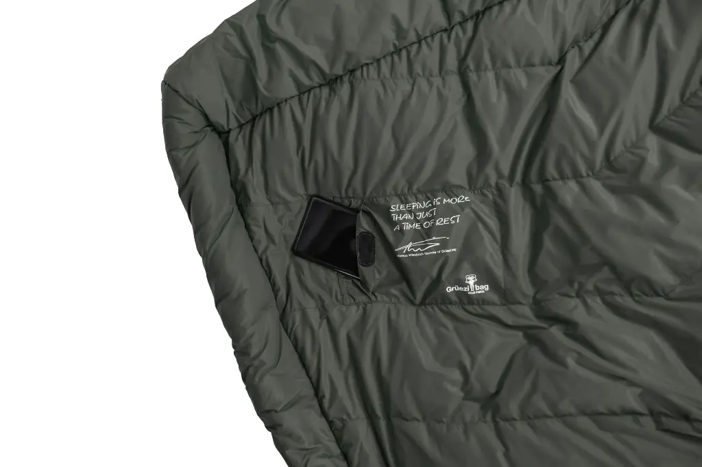 5102-5103-gruezi_bag-schlafsack-downwool-summer-comfort-2-0-detail10.webp